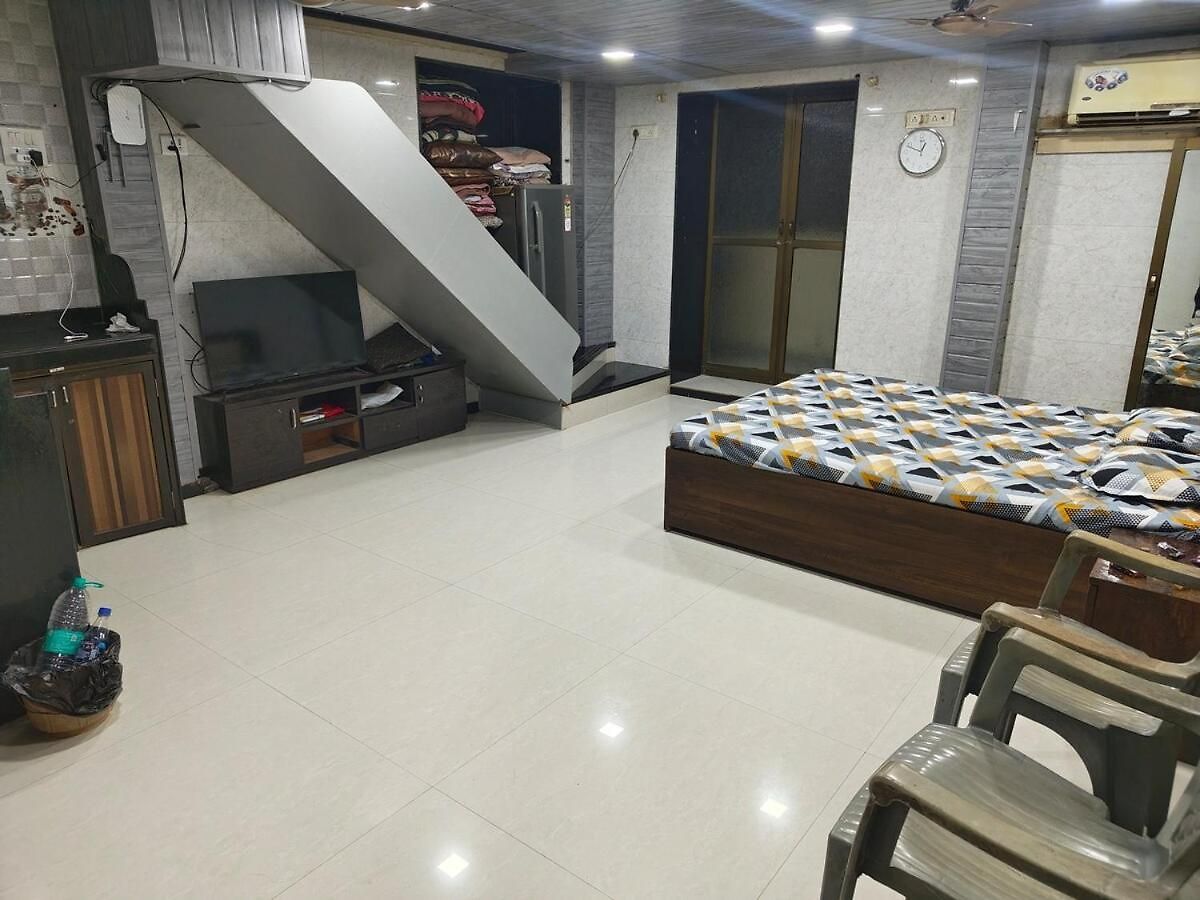 Apartment Lovely Spacious Big In Dongri 9 *
