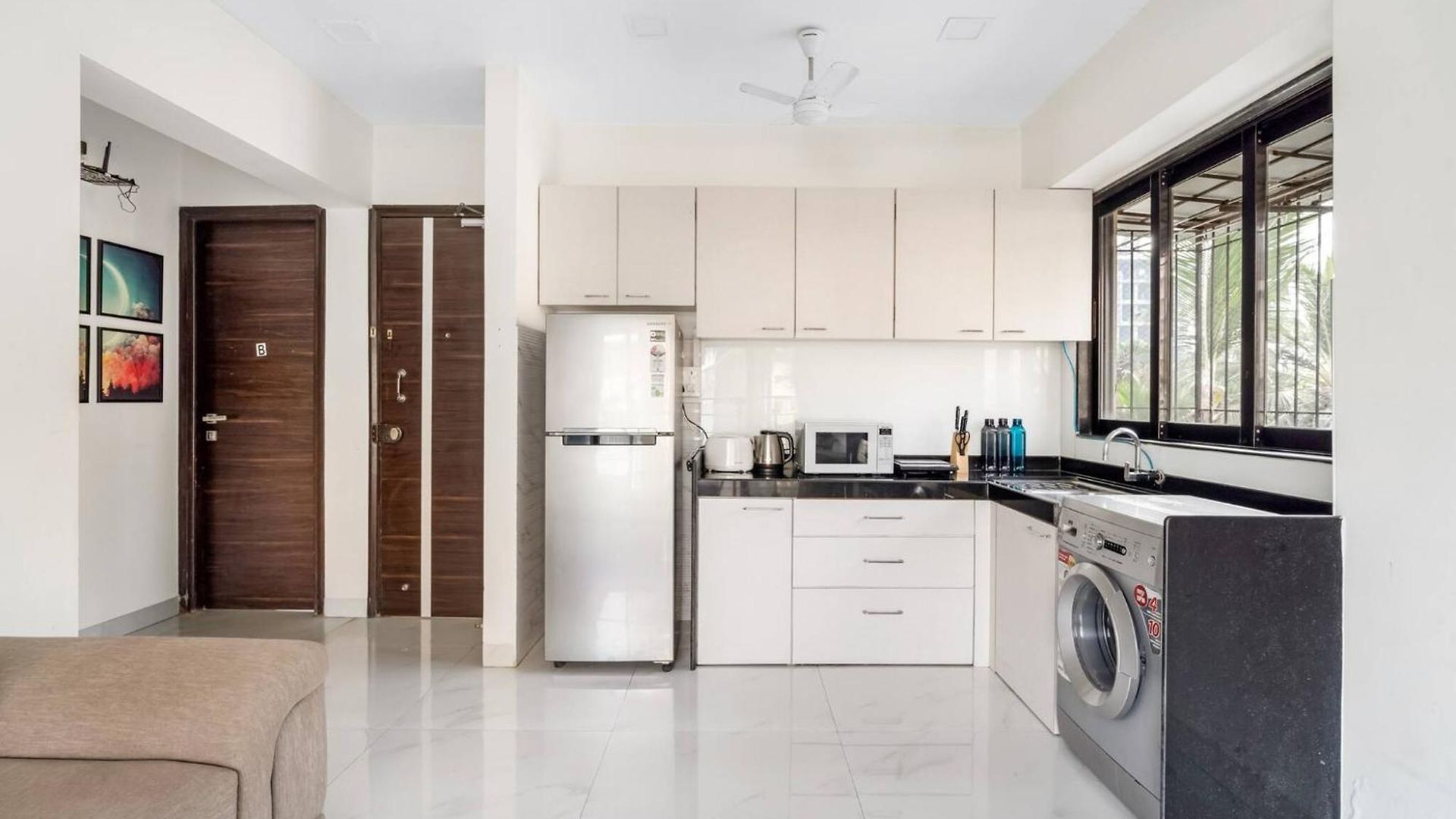 Athena Elegant 2bhk In Khar Gated Connected * Mumbai