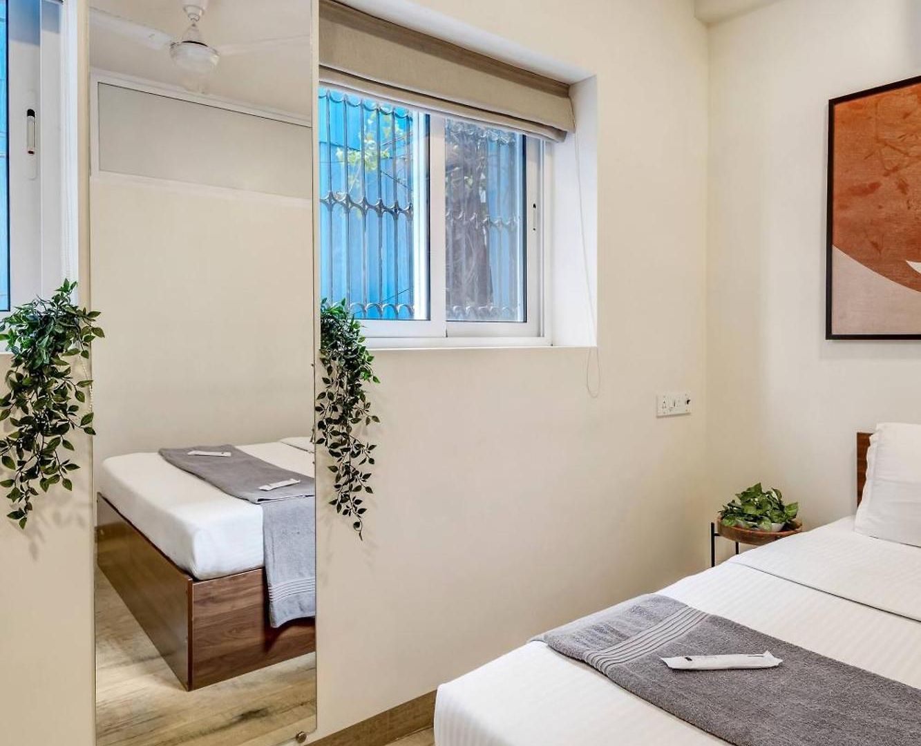 Maven Cozy Khar West 1bhk Near Bandra