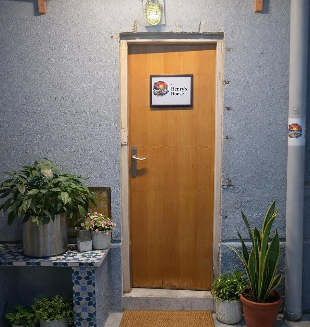 Apartment The Henrys House 1bhk Chapel Road