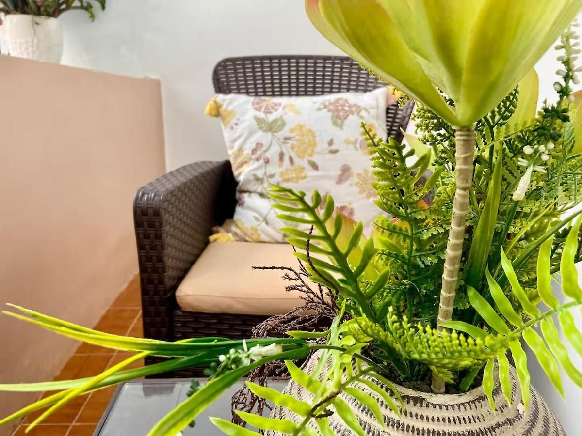 Apartment Spacious 1 Bed 2 Bath Bandra Balcony Wifi