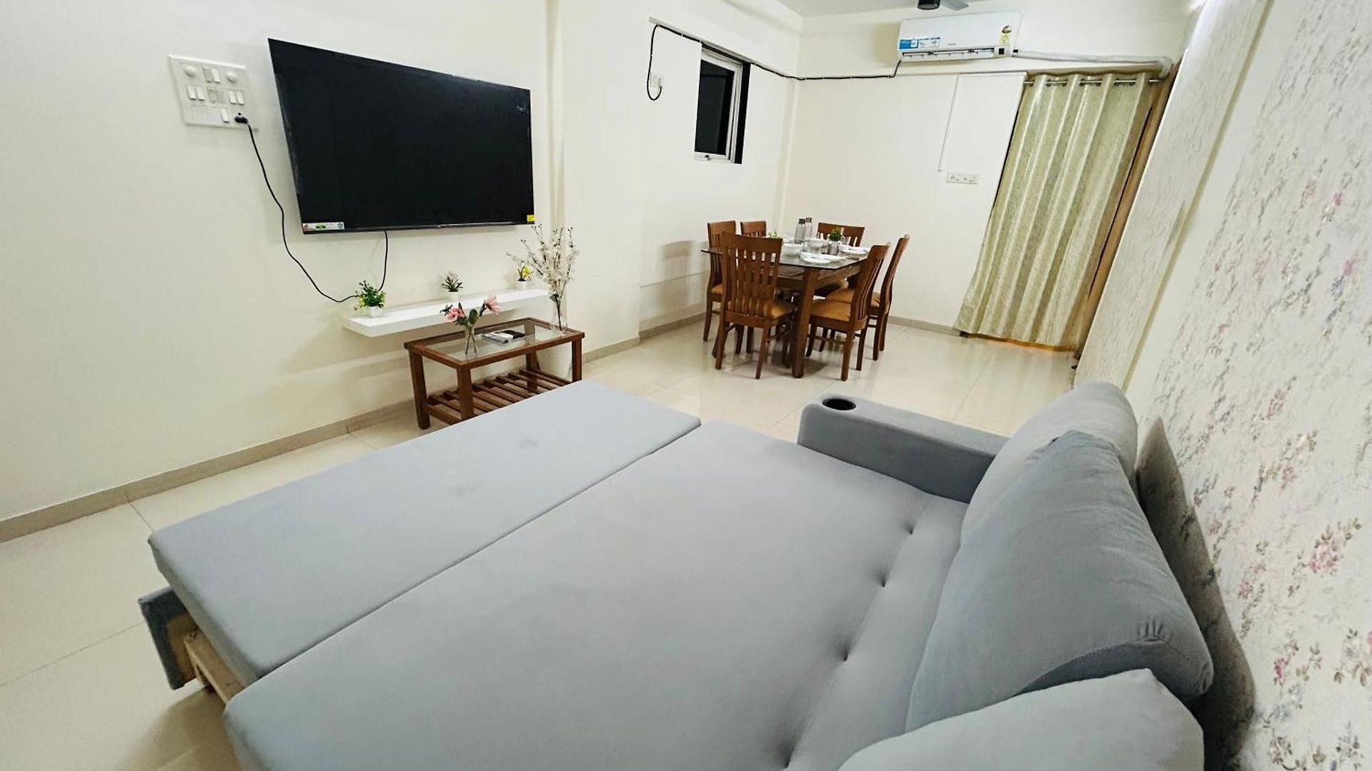 Apartment 2bhk Beside Hiranandini-star Homes Powai Mumbai