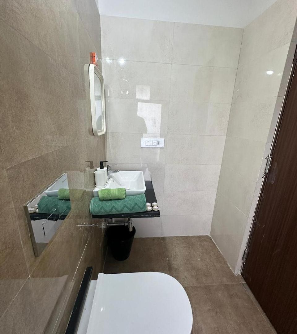 2bhk Service In Malad By Florastays *