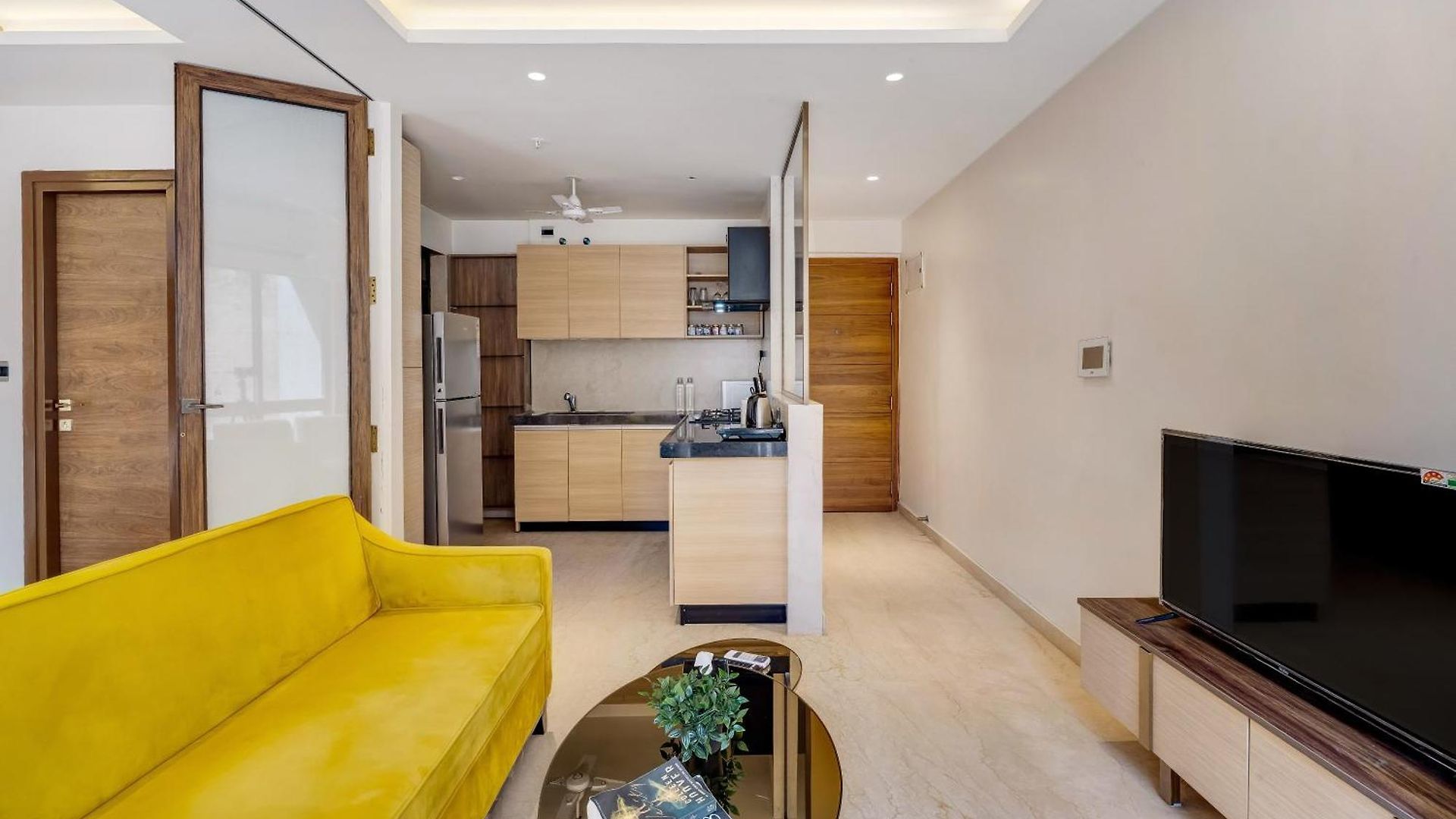Capri Modern In Secure Bkc Complex W Wi-fi