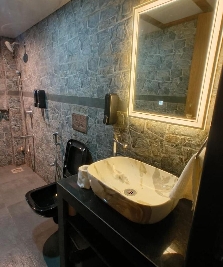 Bachis Nest Luxury 5bhk With Lawn And Terrace * Mumbai
