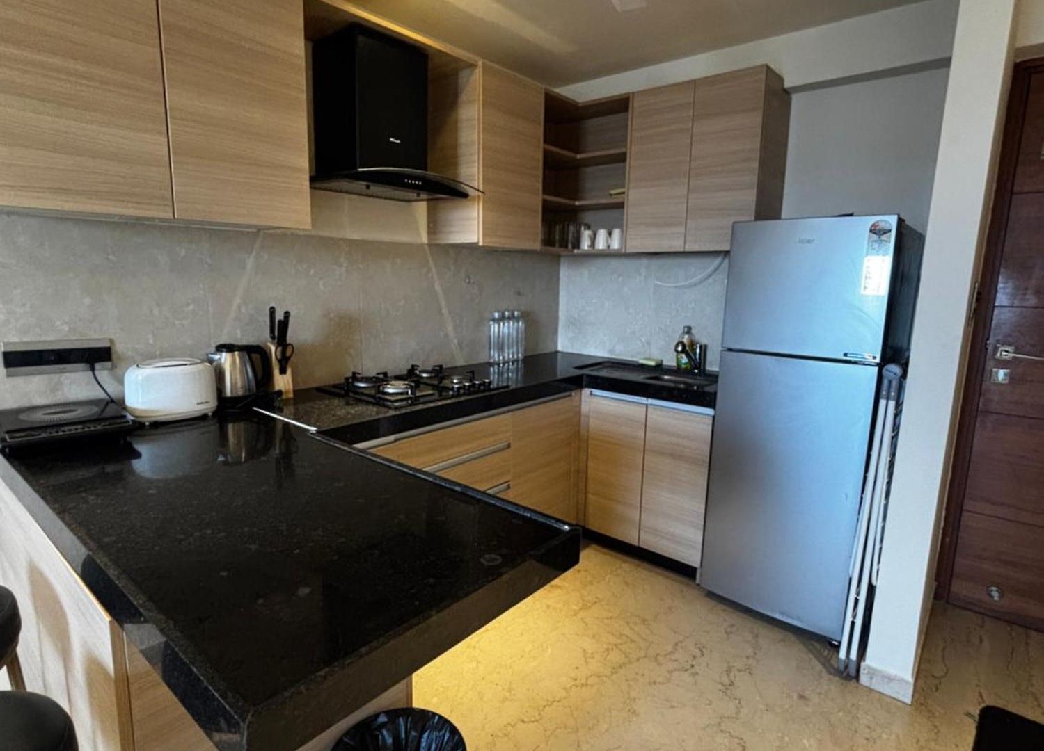 Apartment Ov Premium Near Bkc By Square One Mumbai