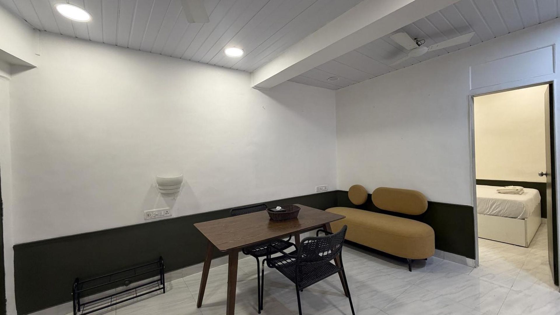 Calisto 2bhk Khar W Mumbai