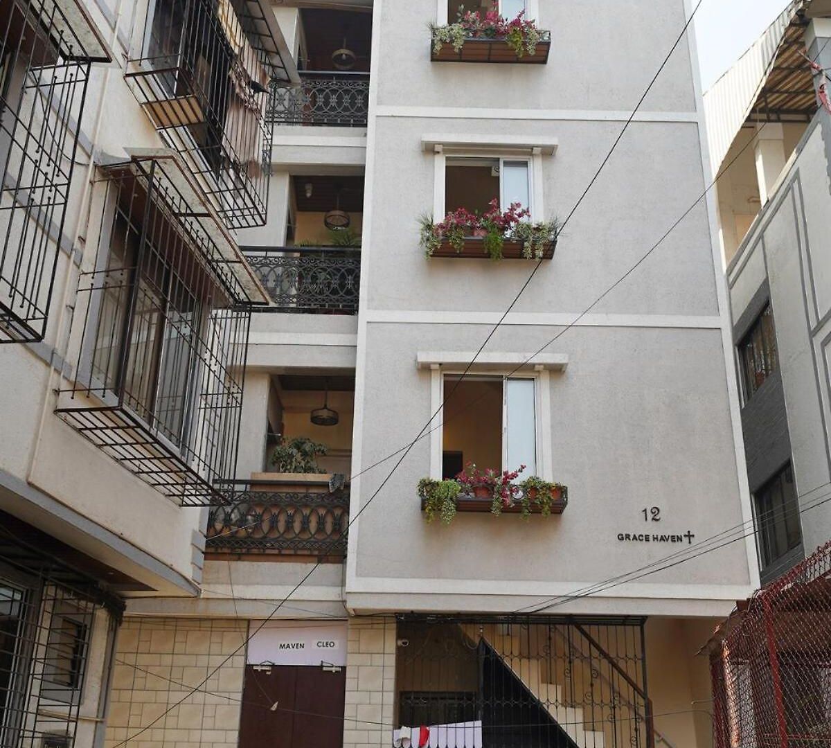 Vera 1bhk In Khar W By Square One * Mumbai