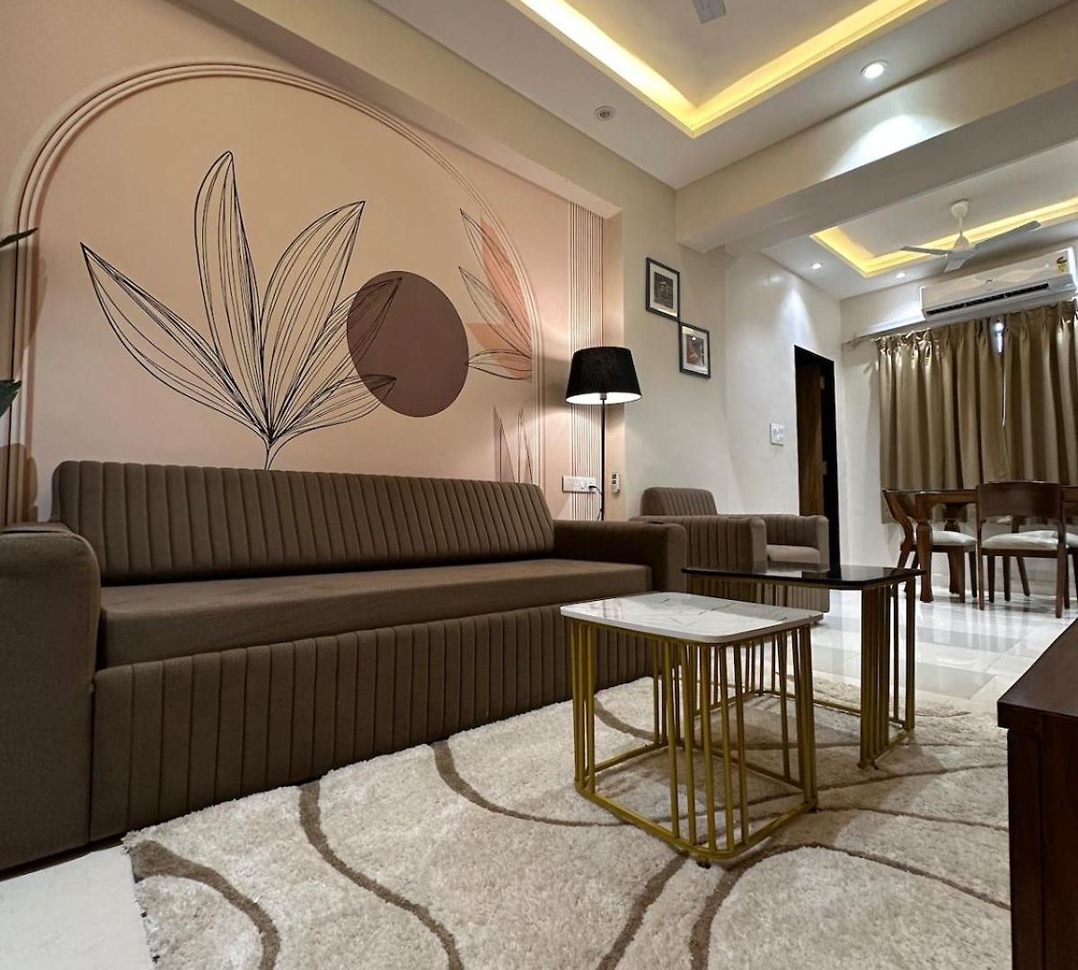 Enchante - 15 Mins From Lilavati & Nanavati *