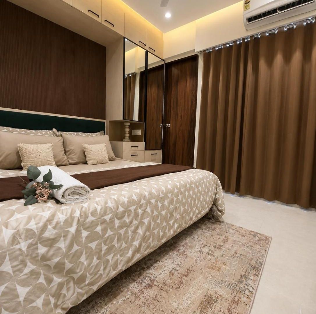 Beachfront Bliss - The Sandy Sea View Apartment Mumbai
