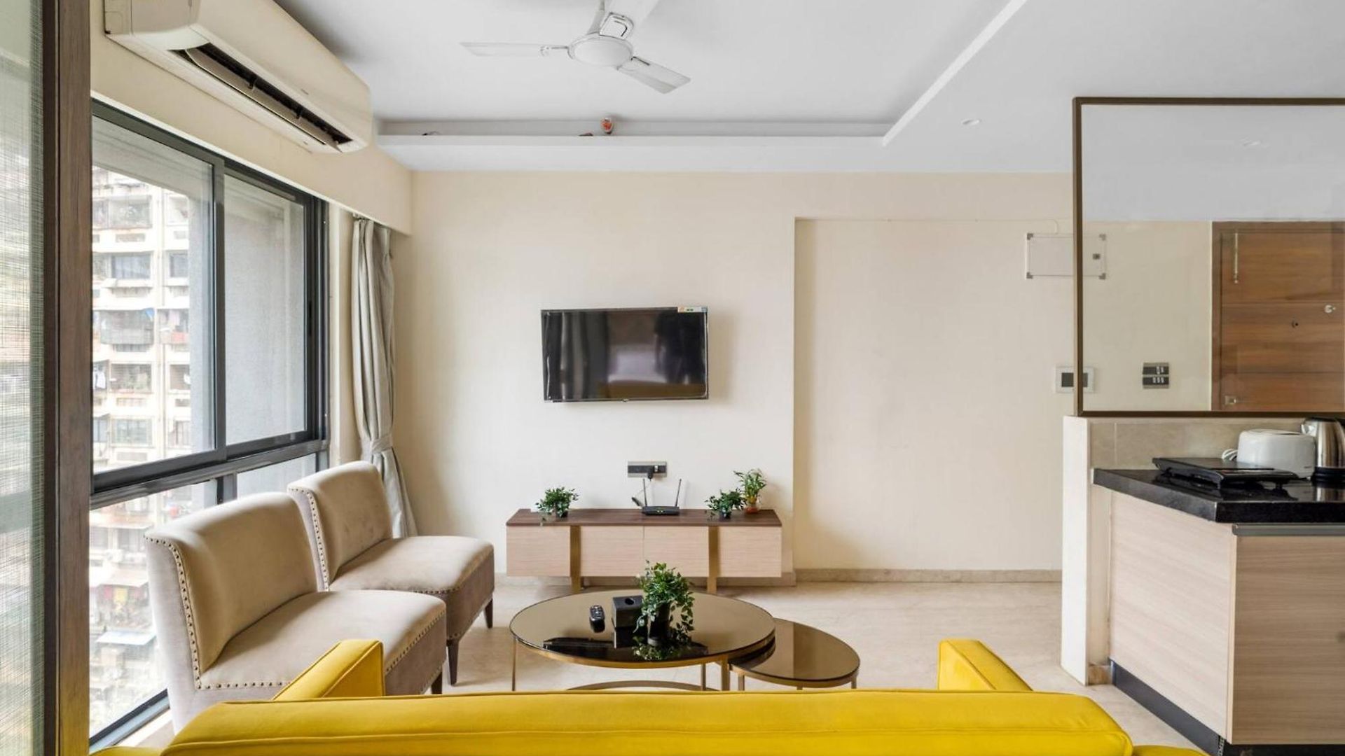 Tuscany Stylish 1 Bhk In Prime Gated Bkc Spot Apartment