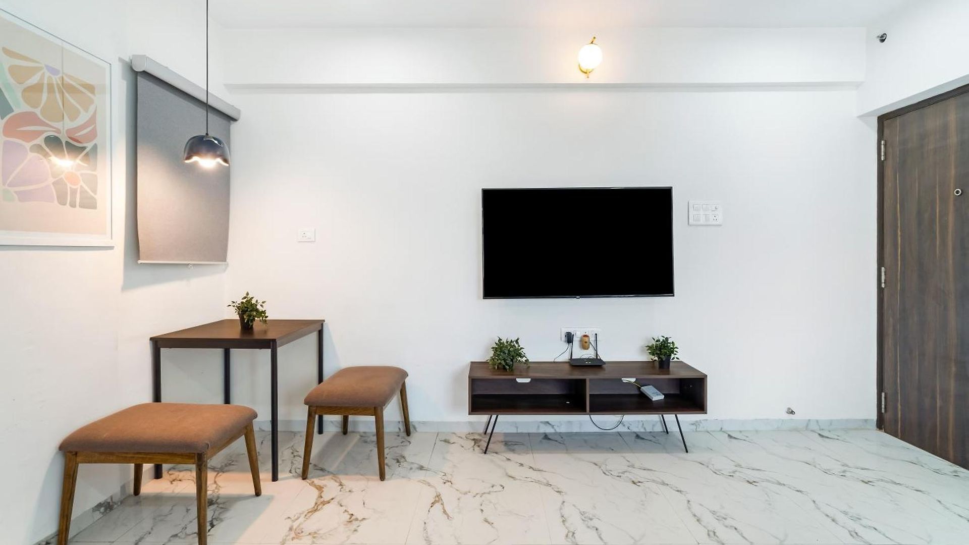 Zara Chic 1 Bhk Bandra W Gated 247 Security *