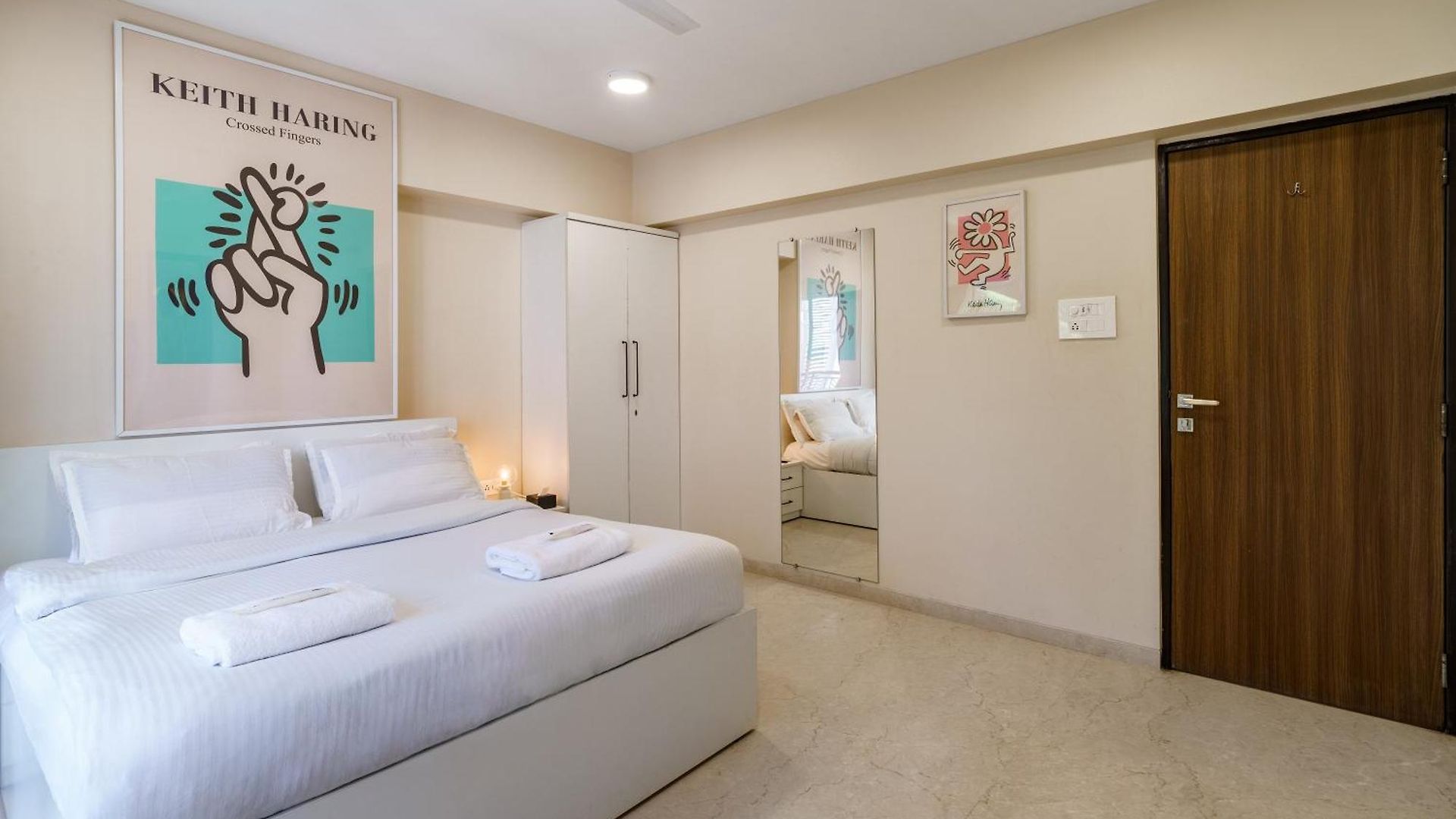 Apartment Zen Private 3Bhk In Bandra Mumbai