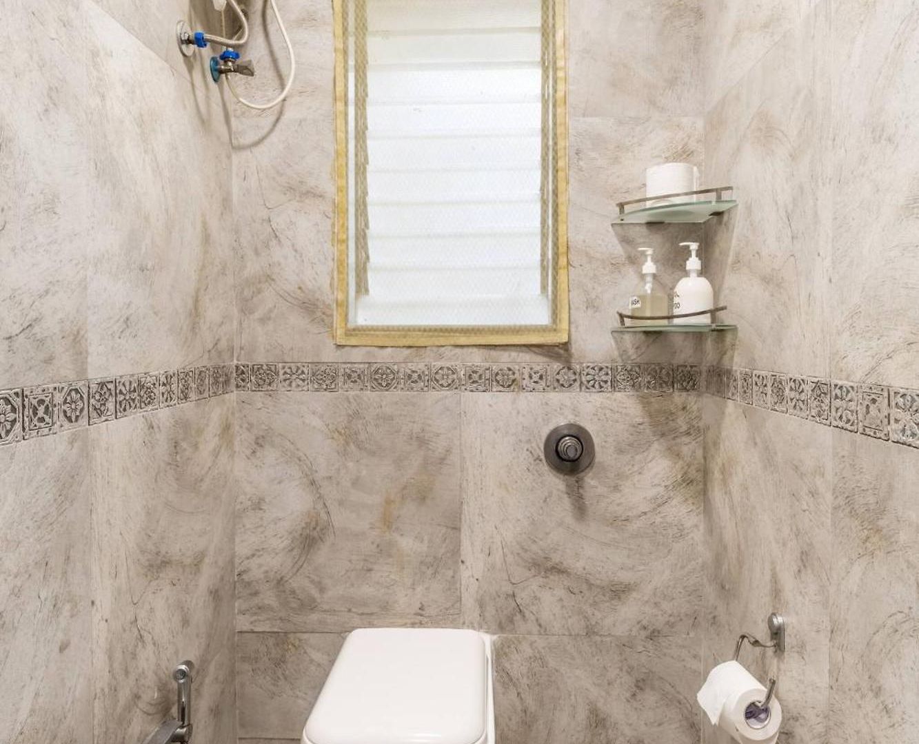 Apartment Athena Elegant 2bhk In Khar Gated Connected *