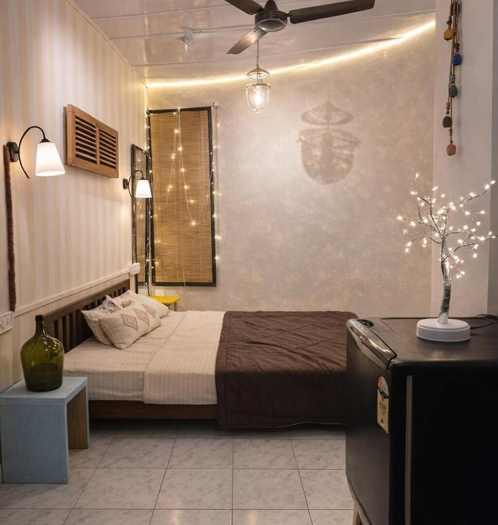 Apartment The Henrys House 1bhk Chapel Road