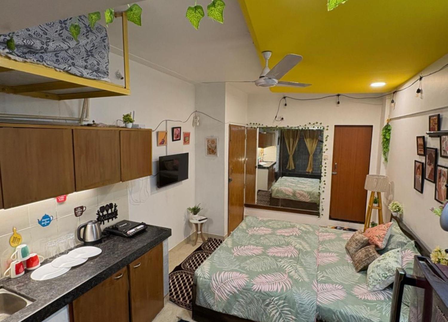 Still Space Serene Cozy Nest In Pali Hill Bandra * Mumbai