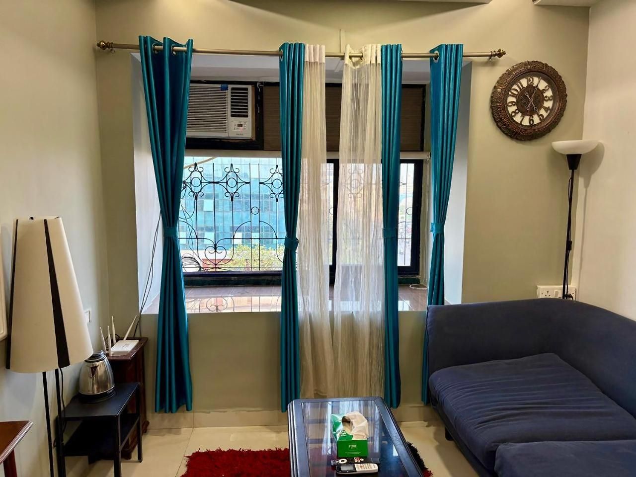 1bhk Close To Bkc Apartment *