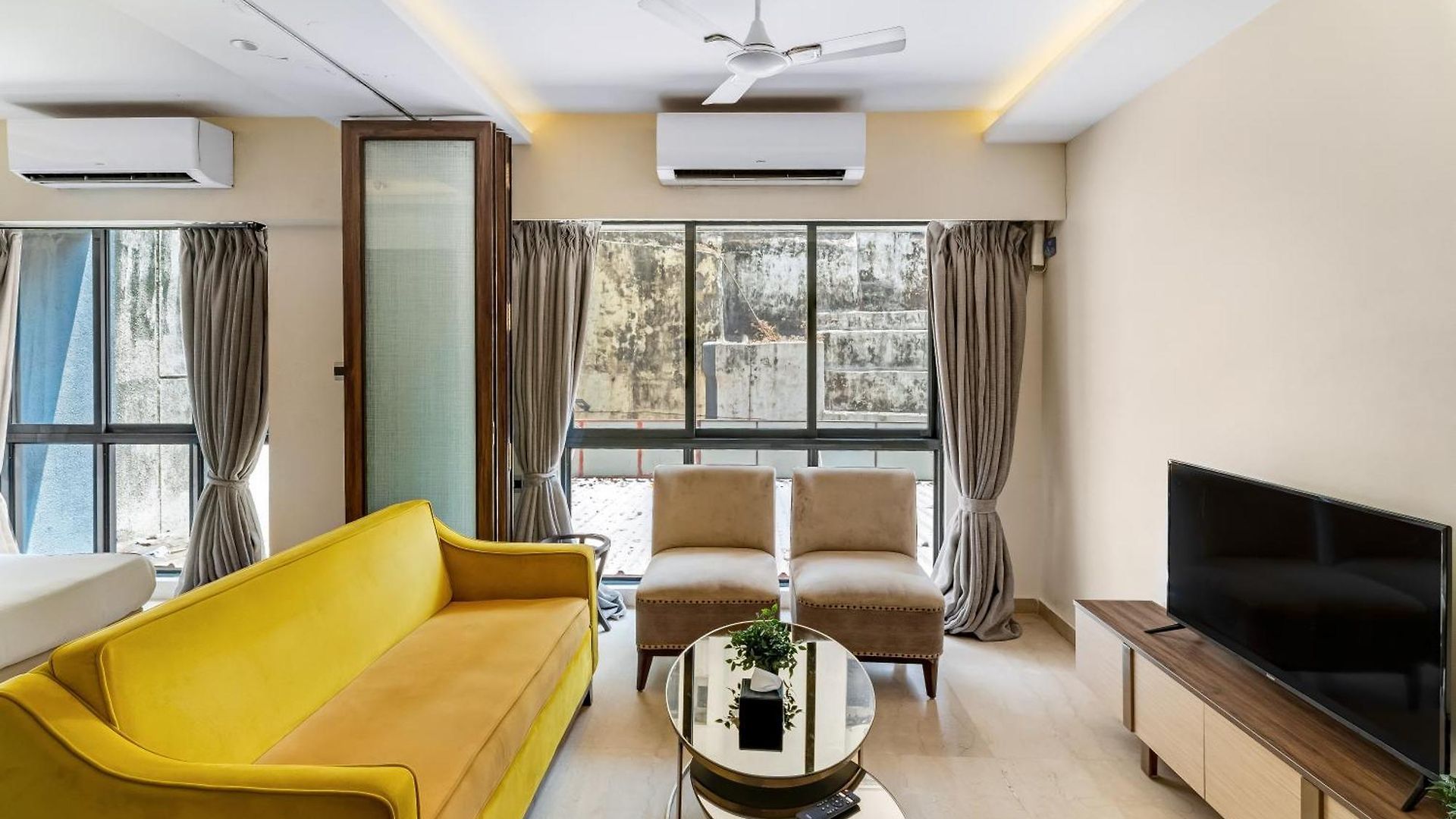 Sorrento Modern Near Bkc Mumbai