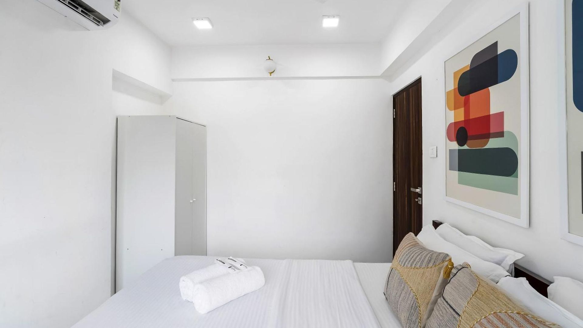 Zara Chic 1 Bhk Bandra W Gated 247 Security Apartment *