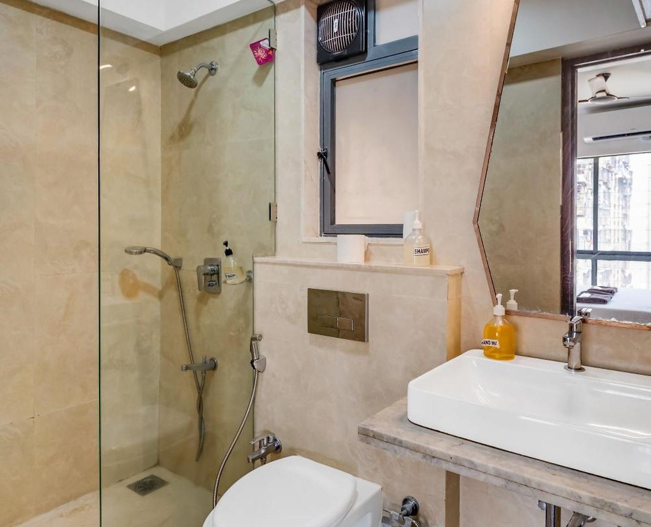 Apartment Brio Near Bkc Pool Wi-fi Kitchen