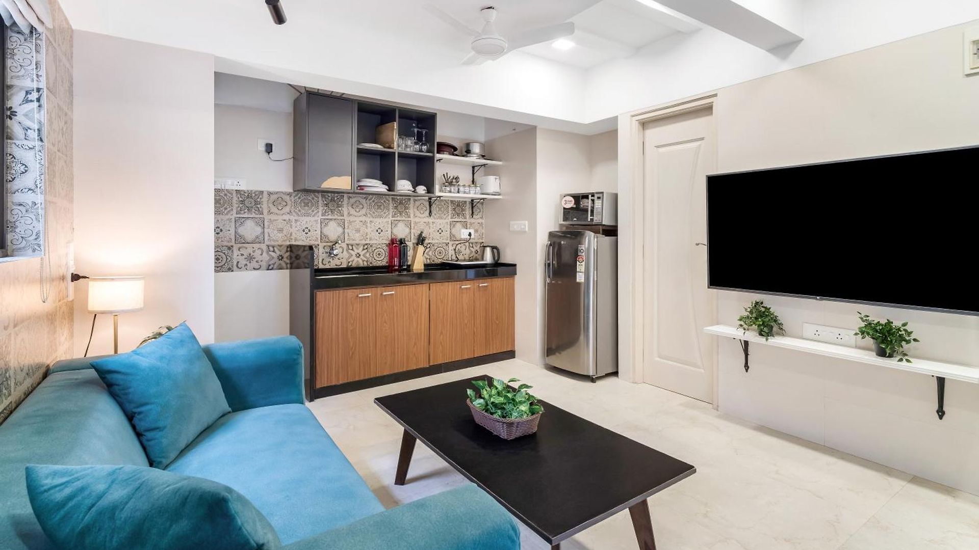 Dido 1bhk In Bandra W By Square One Apartment *