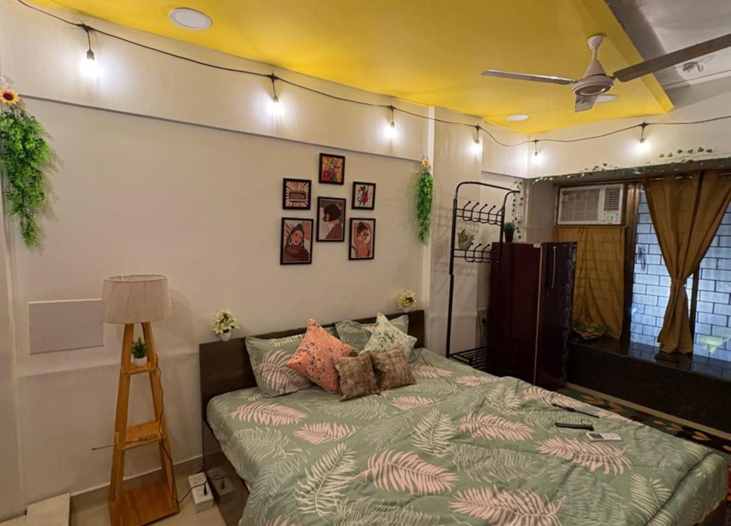 Still Space Serene Cozy Nest In Pali Hill Bandra