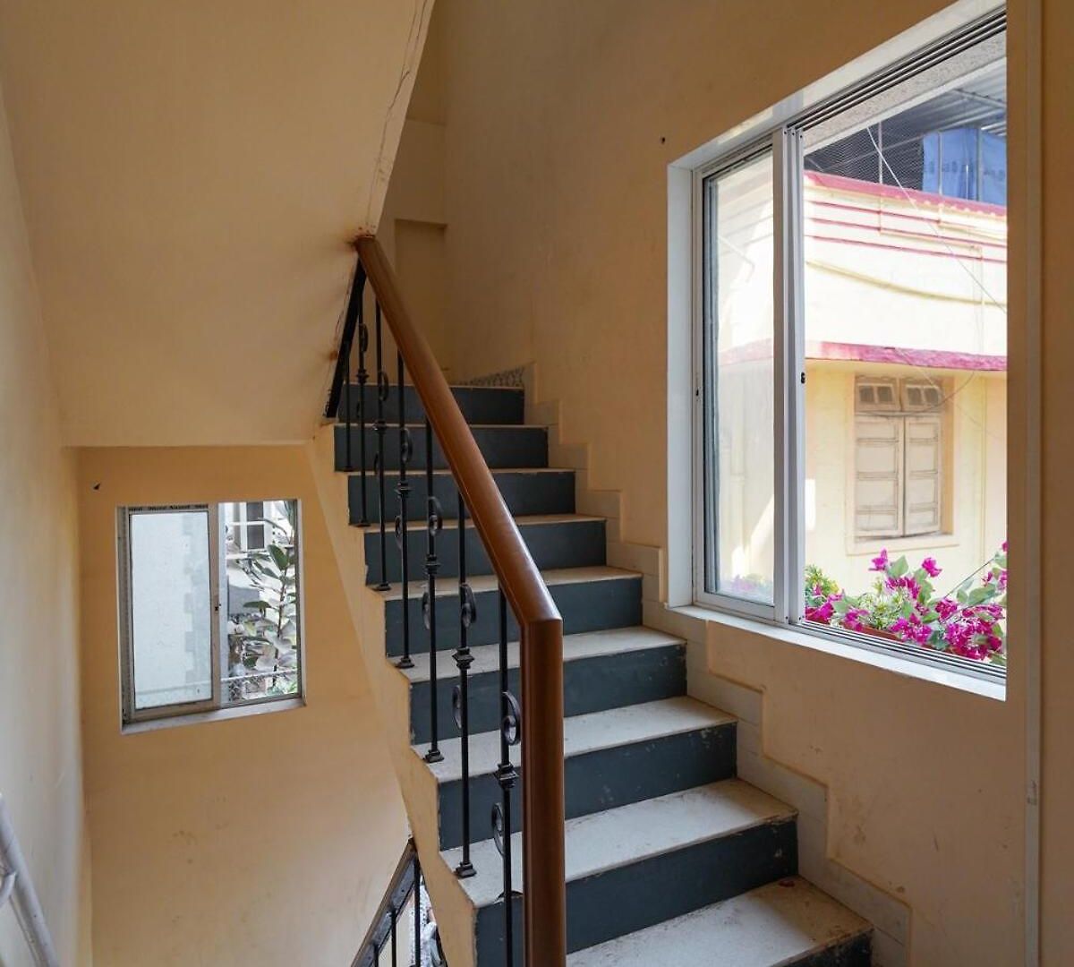 Vera 1bhk In Khar W By Square One