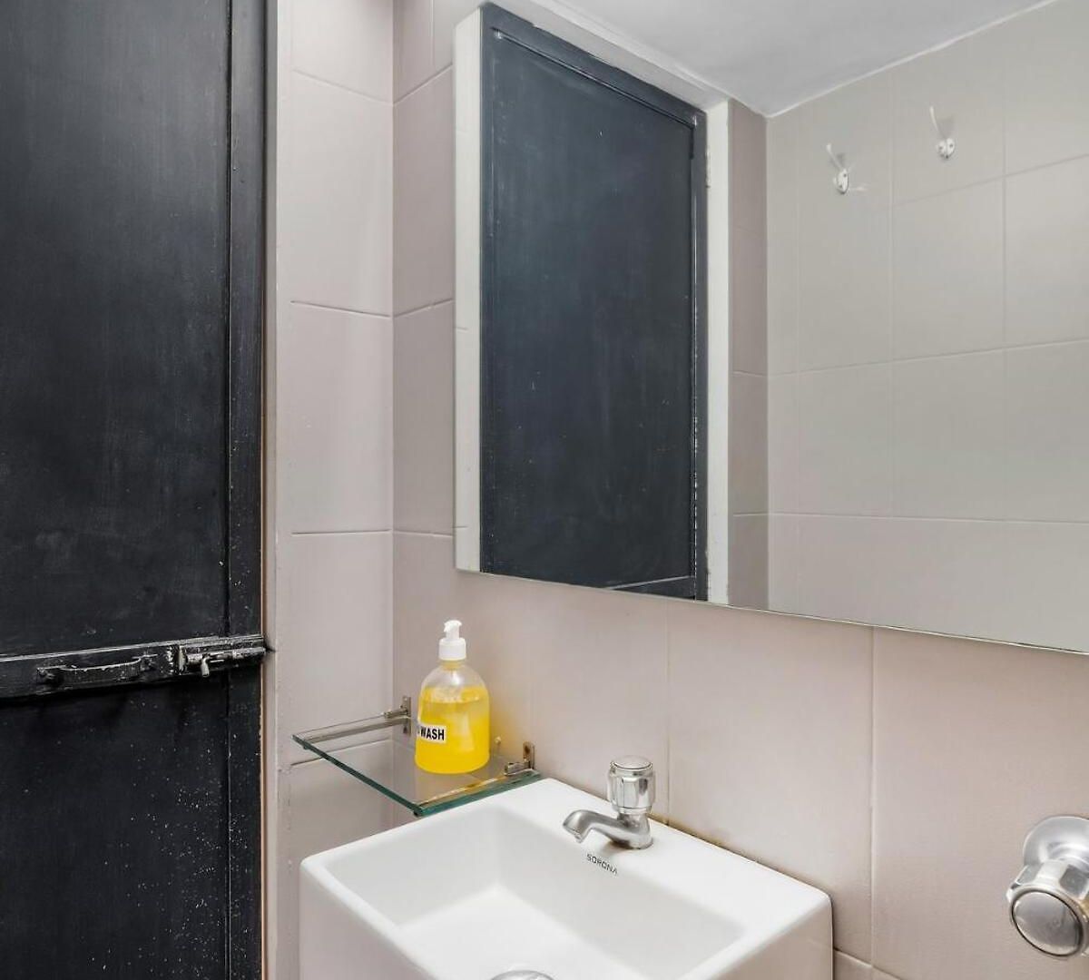 Apartment Tori 1bhk In Bandra W By Square One *