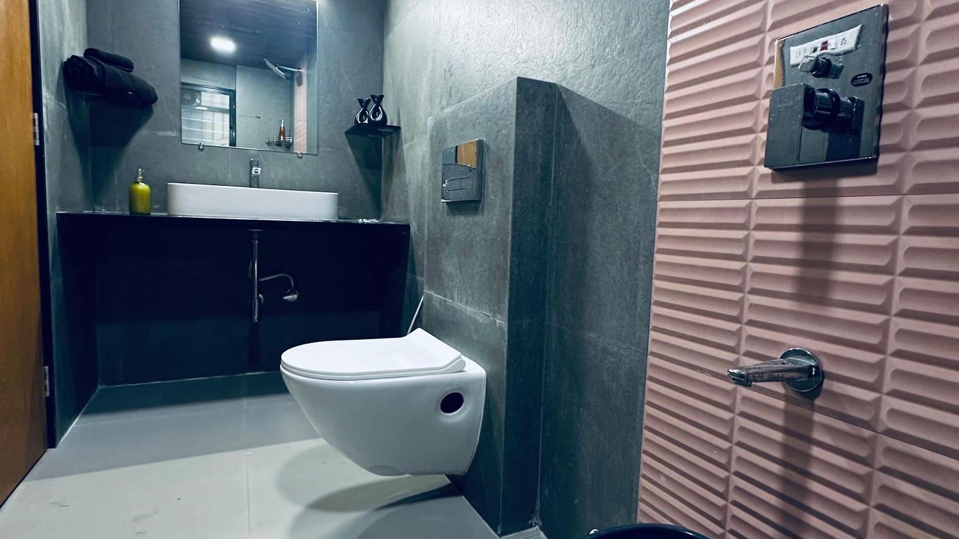Apartment Stayluxe & Near Bkc, Chembur Mumbai