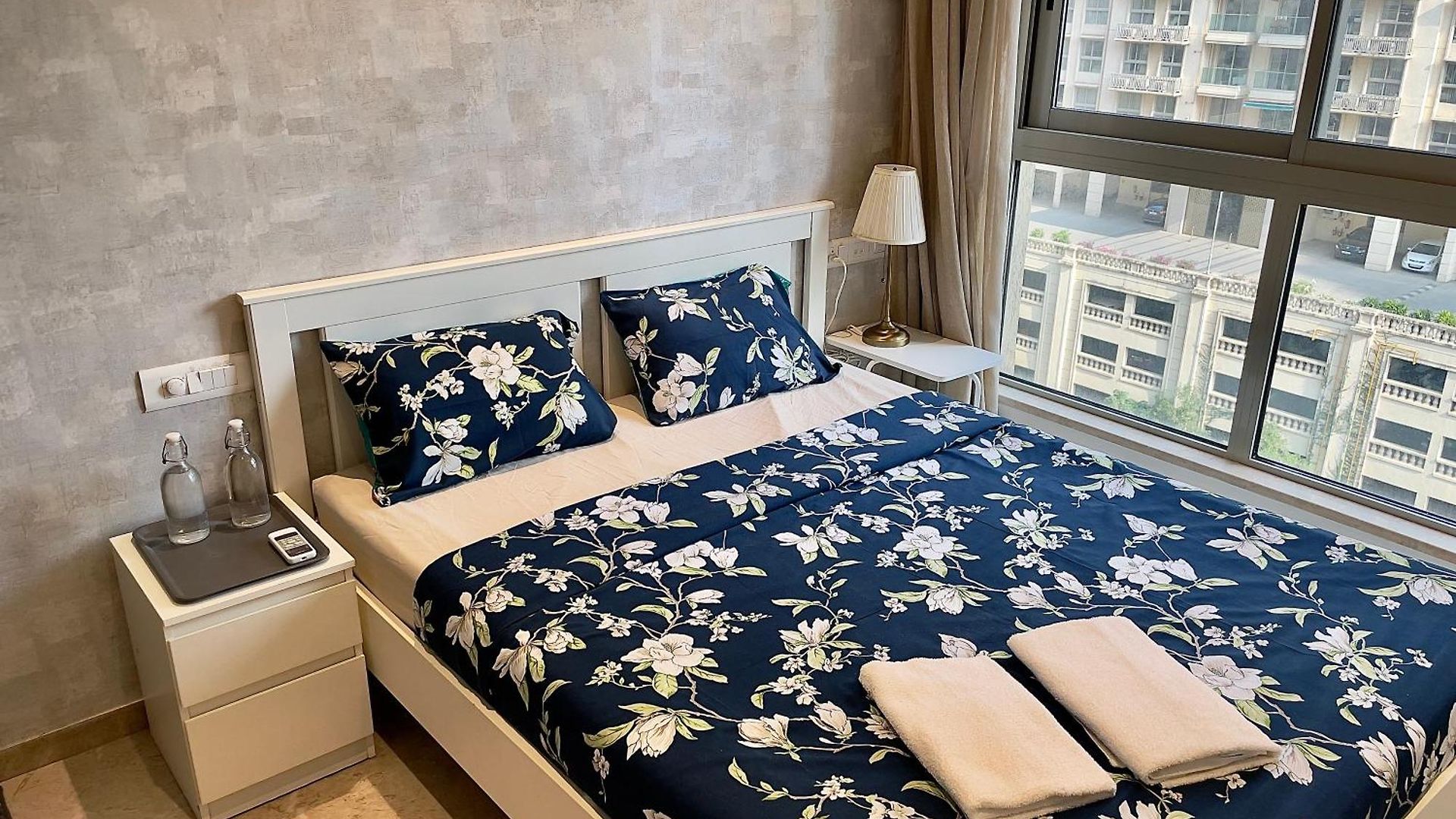 A Embassy 1 Bhk In Hiranandani Powai * Mumbai