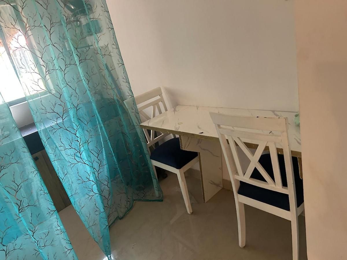 Apartment 2bhk By The Sea Carters Mumbai