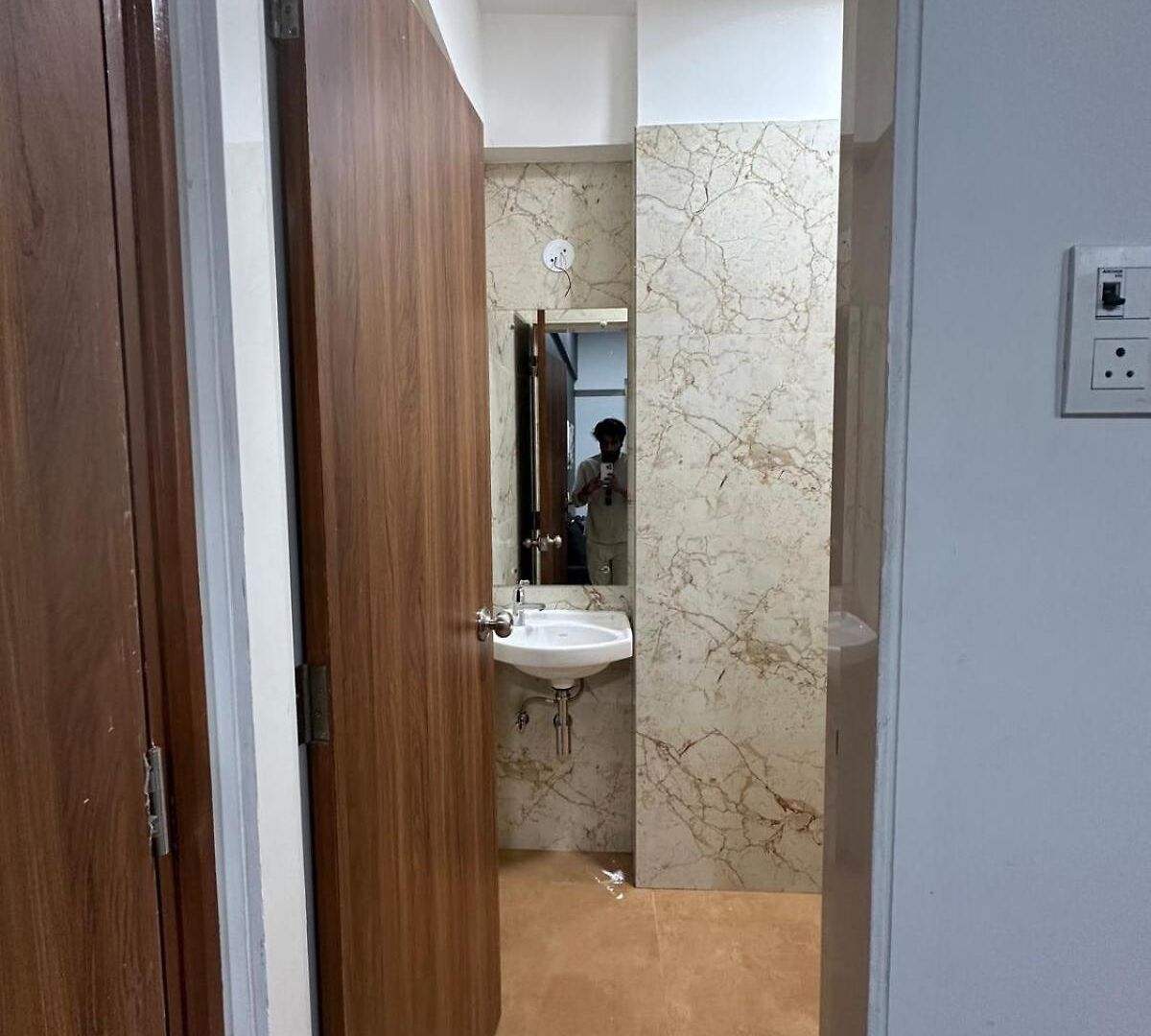 Apartment Rahuls Oasis