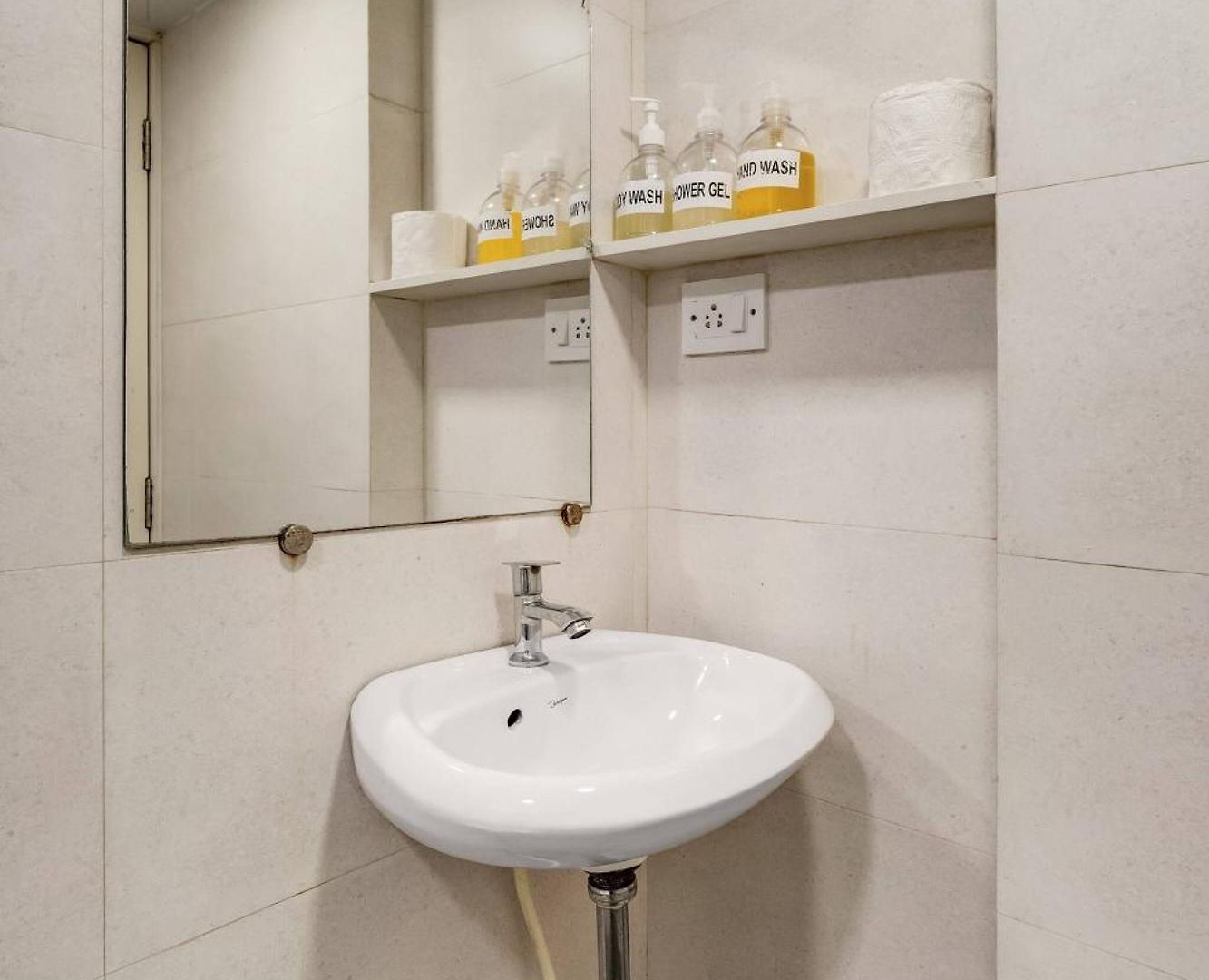 Apartment Cleo: Cozy 1bhk In Khar Near Bandra *