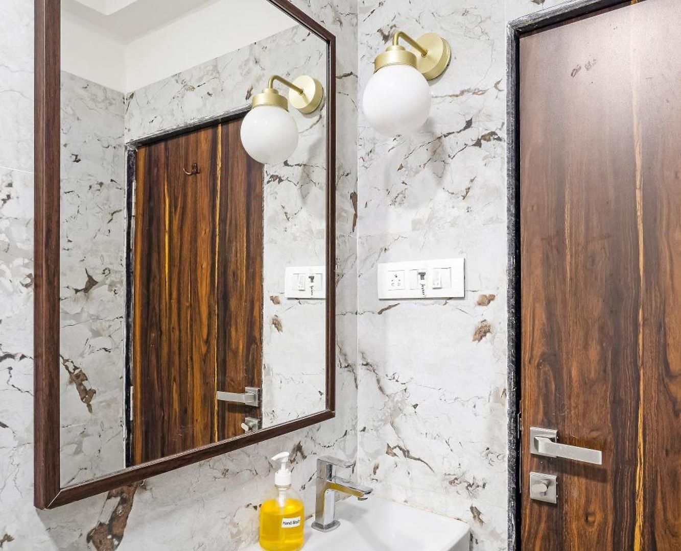 Zara Chic 1 Bhk Bandra W Gated 247 Security Apartment Mumbai
