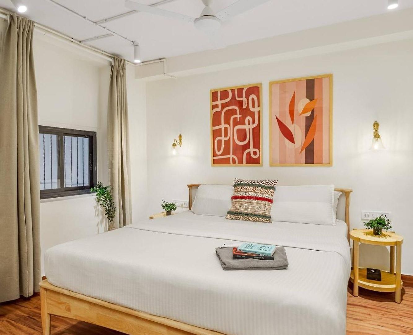 48b Stylish 1bhk Khar With Swing Mumbai