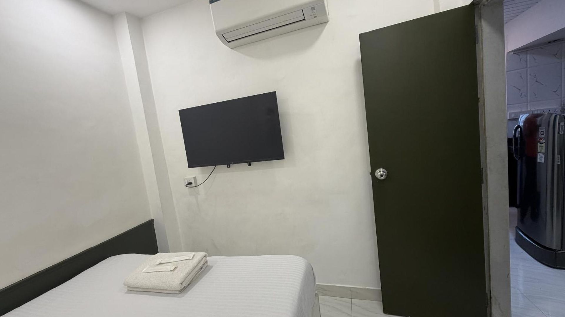 Apartment Calisto 2bhk Khar W Mumbai