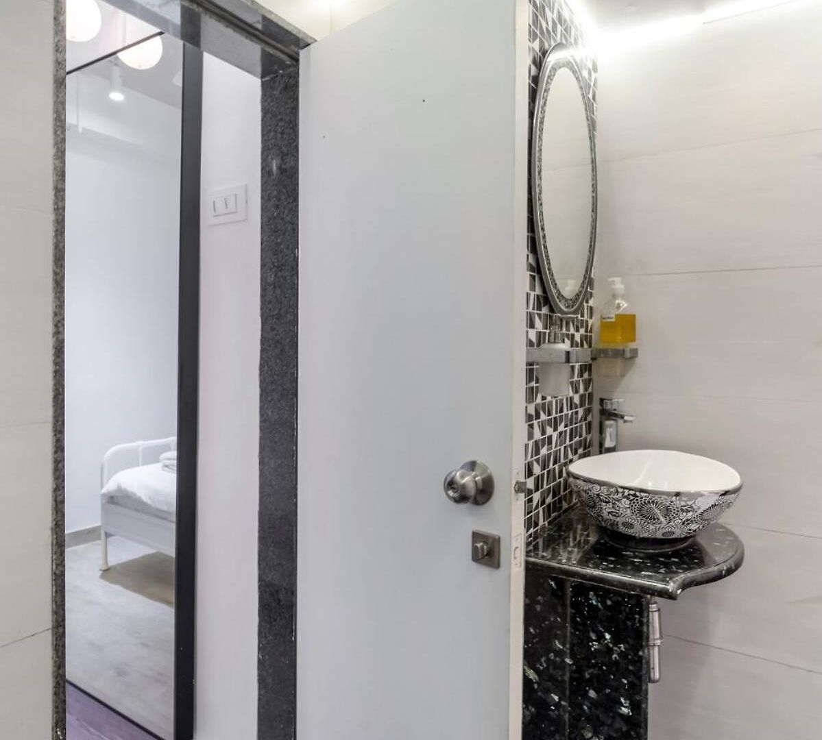 Vera 1bhk In Khar W By Square One Mumbai
