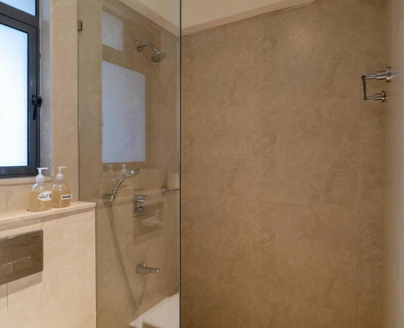 Apartment Tuscany Stylish 1 Bhk In Prime Gated Bkc Spot Mumbai