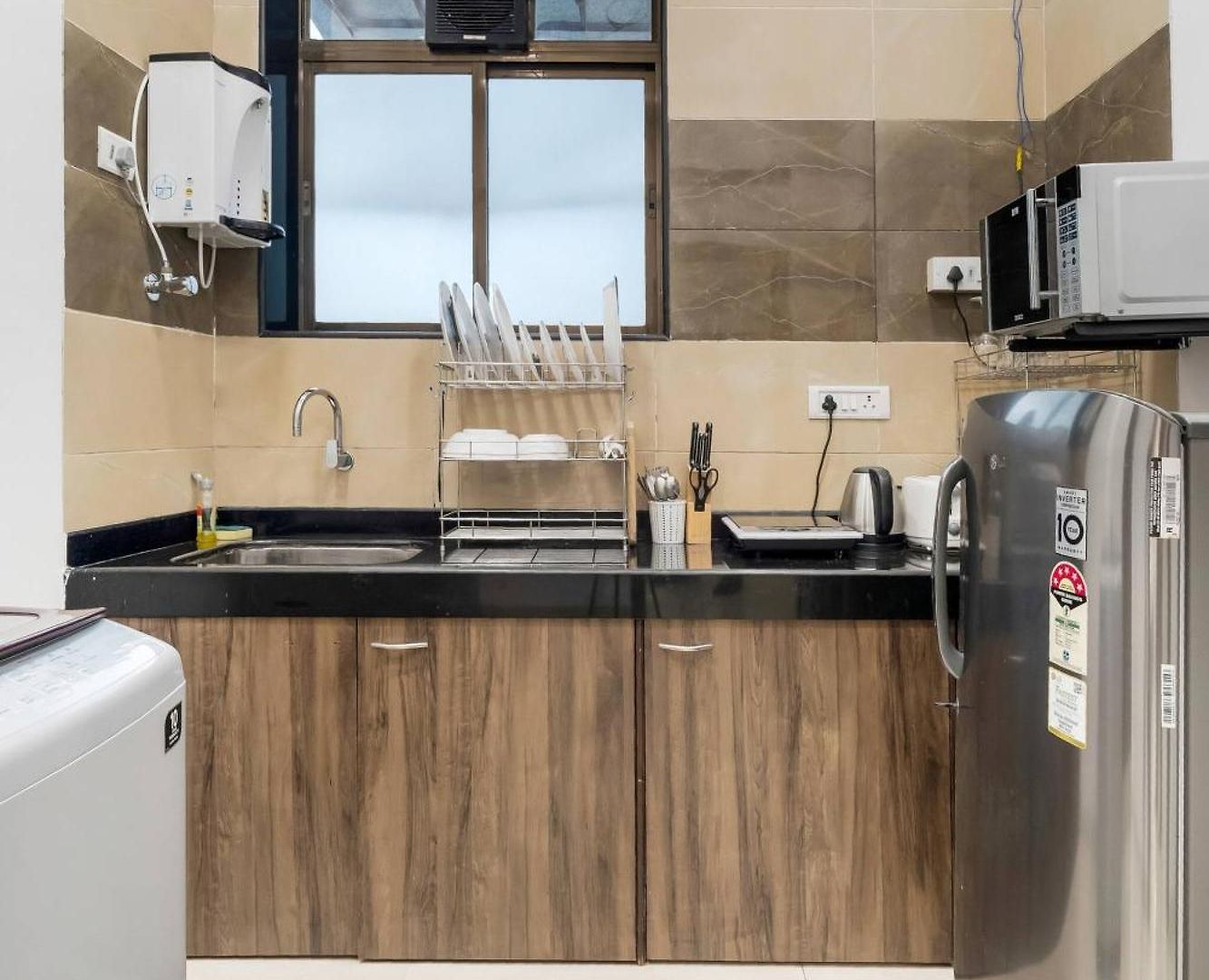 Earthy: Large 1 Bhk In Gated Society Apartment Mumbai