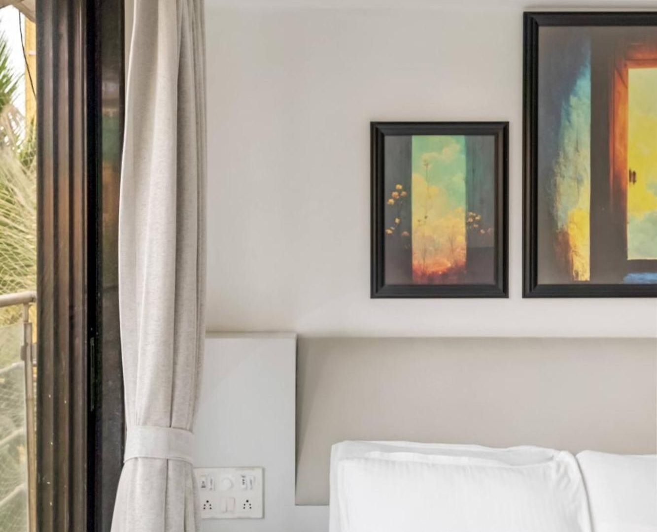 Athena Elegant 2bhk In Khar Gated Connected *