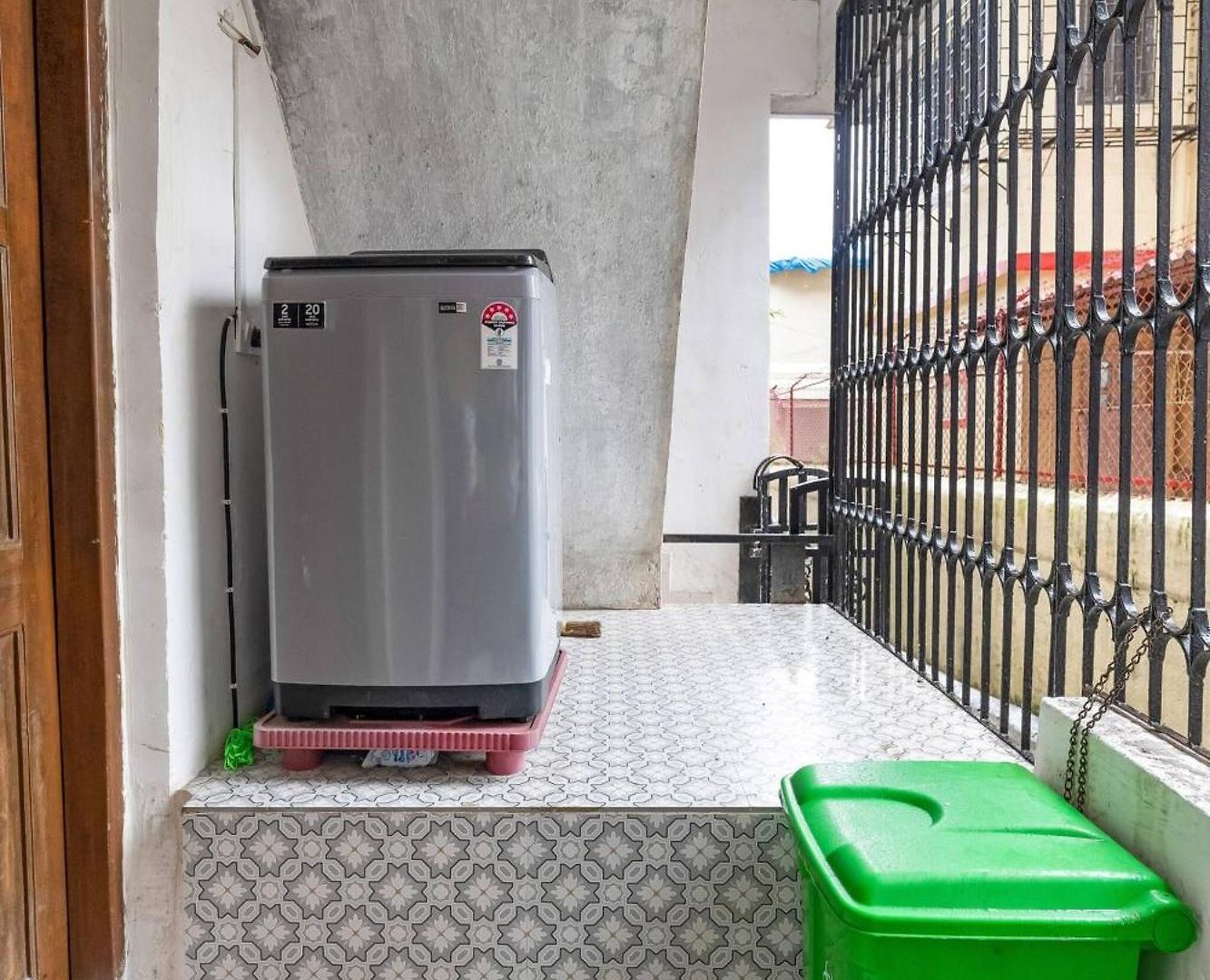 Maven Cozy Khar West 1bhk Near Bandra Apartment *