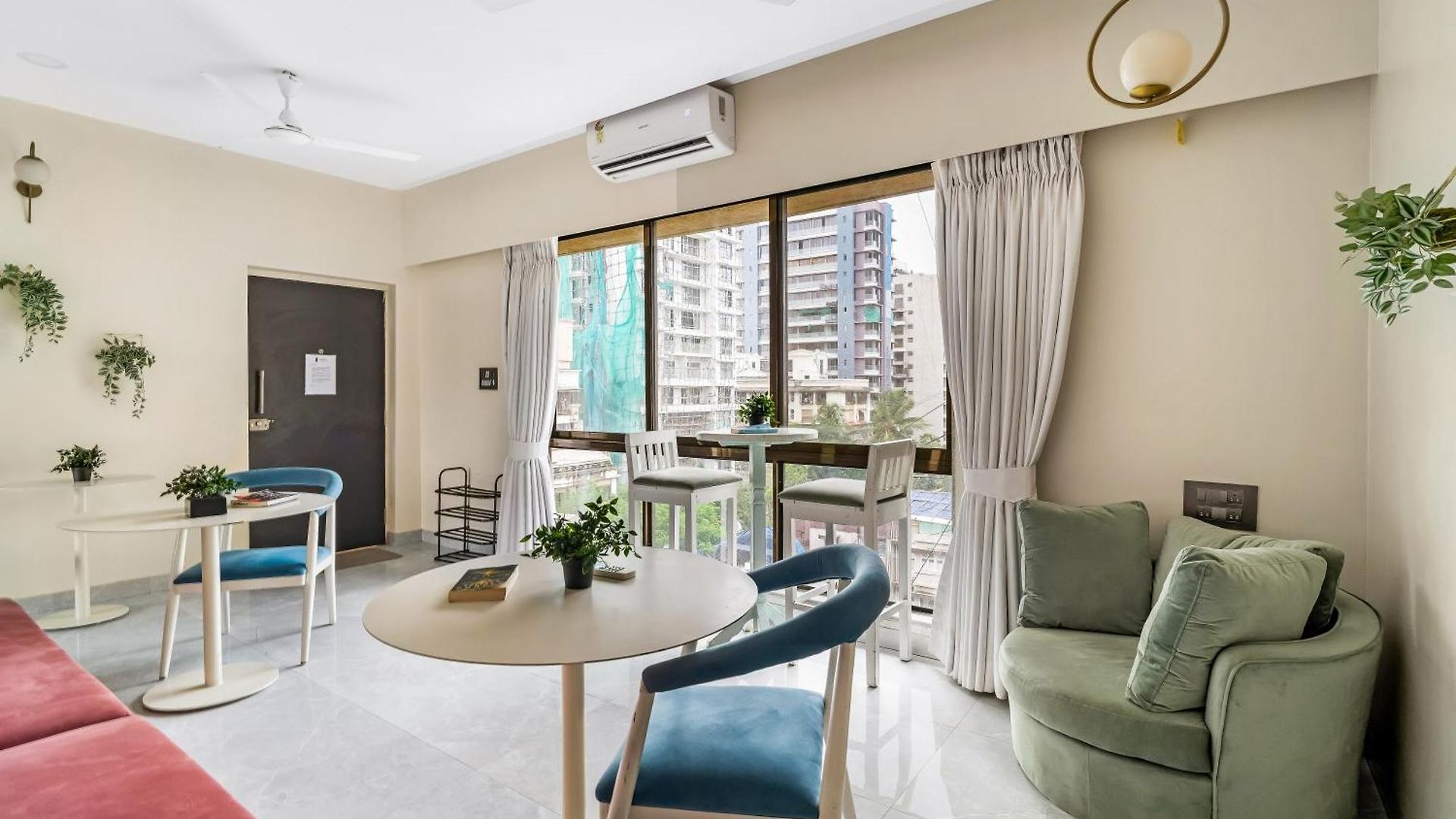 Mezzo Pvt 3bhk In Bandra By Square One Apartment