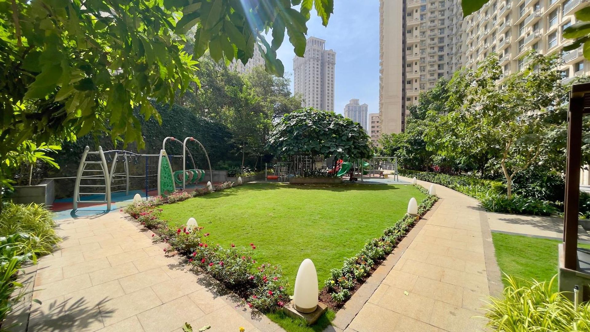 A Embassy 1 Bhk In Hiranandani Powai Apartment