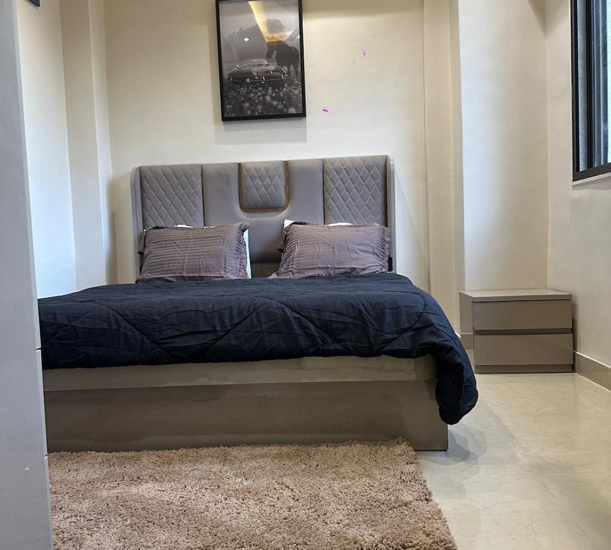 Enchante - 15 Mins From Lilavati & Nanavati Apartment