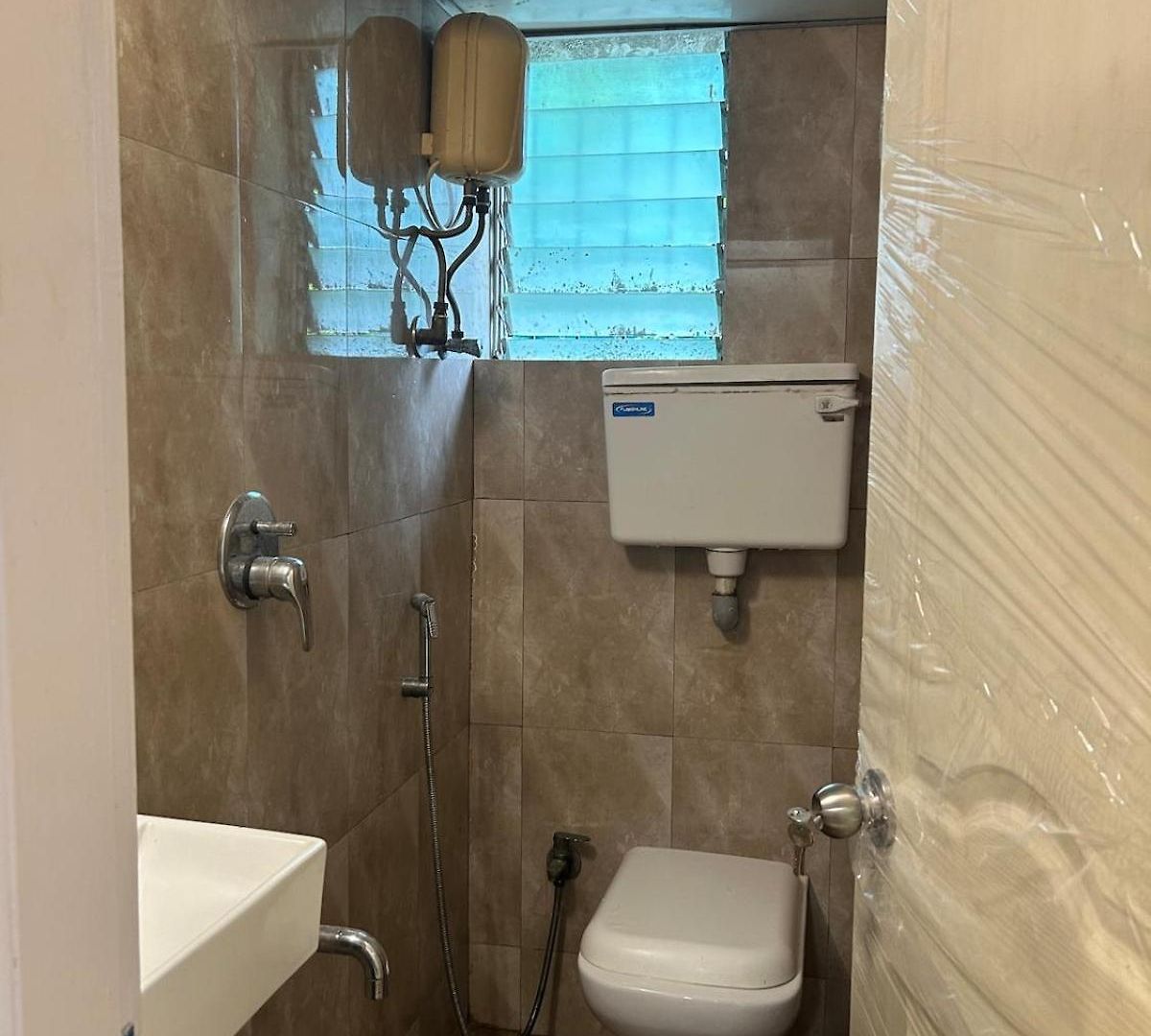 Apartment 2bhk By The Sea Carters Mumbai