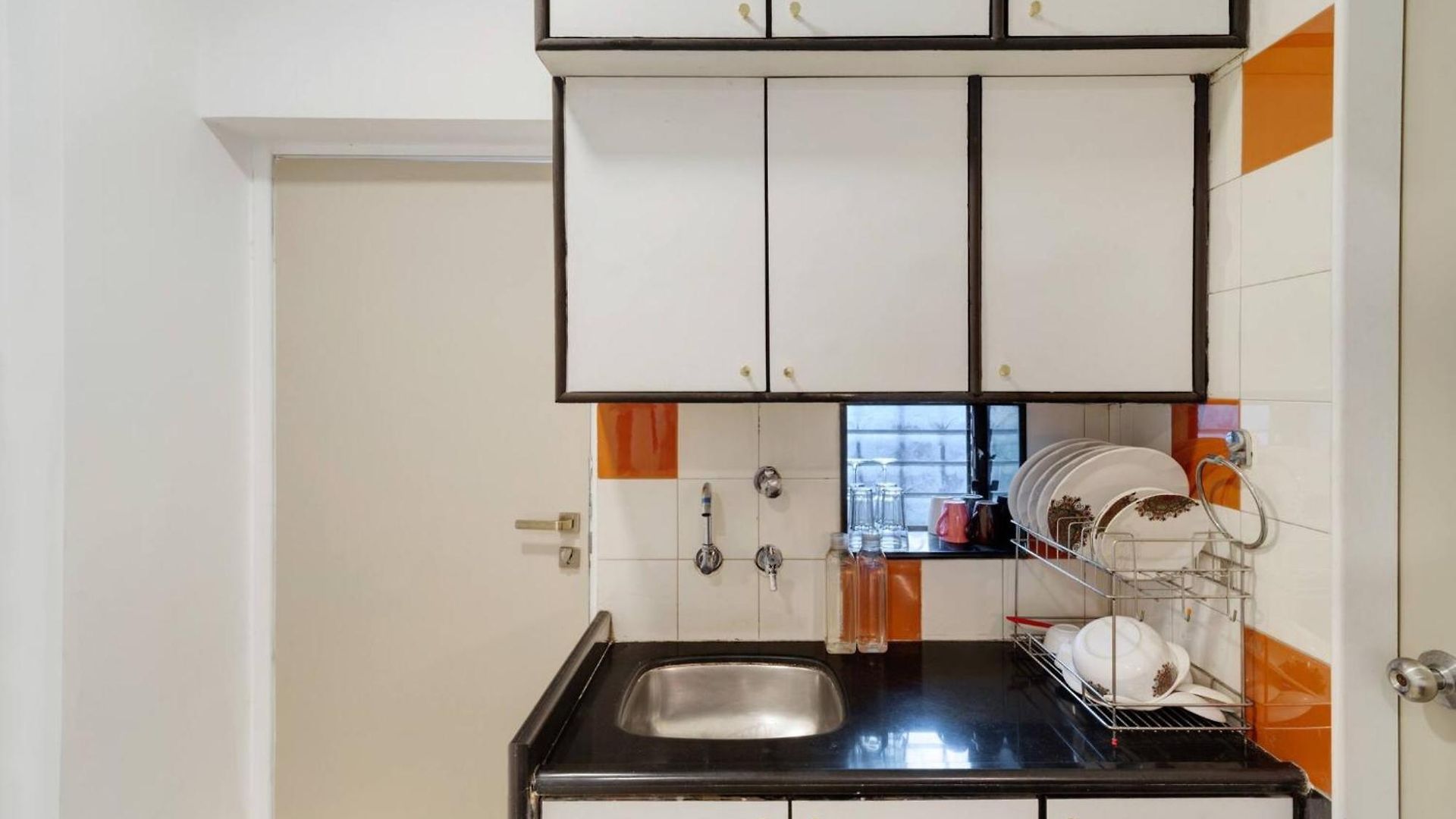 Aleo: Private 1 Bhk In Charming Mumbai