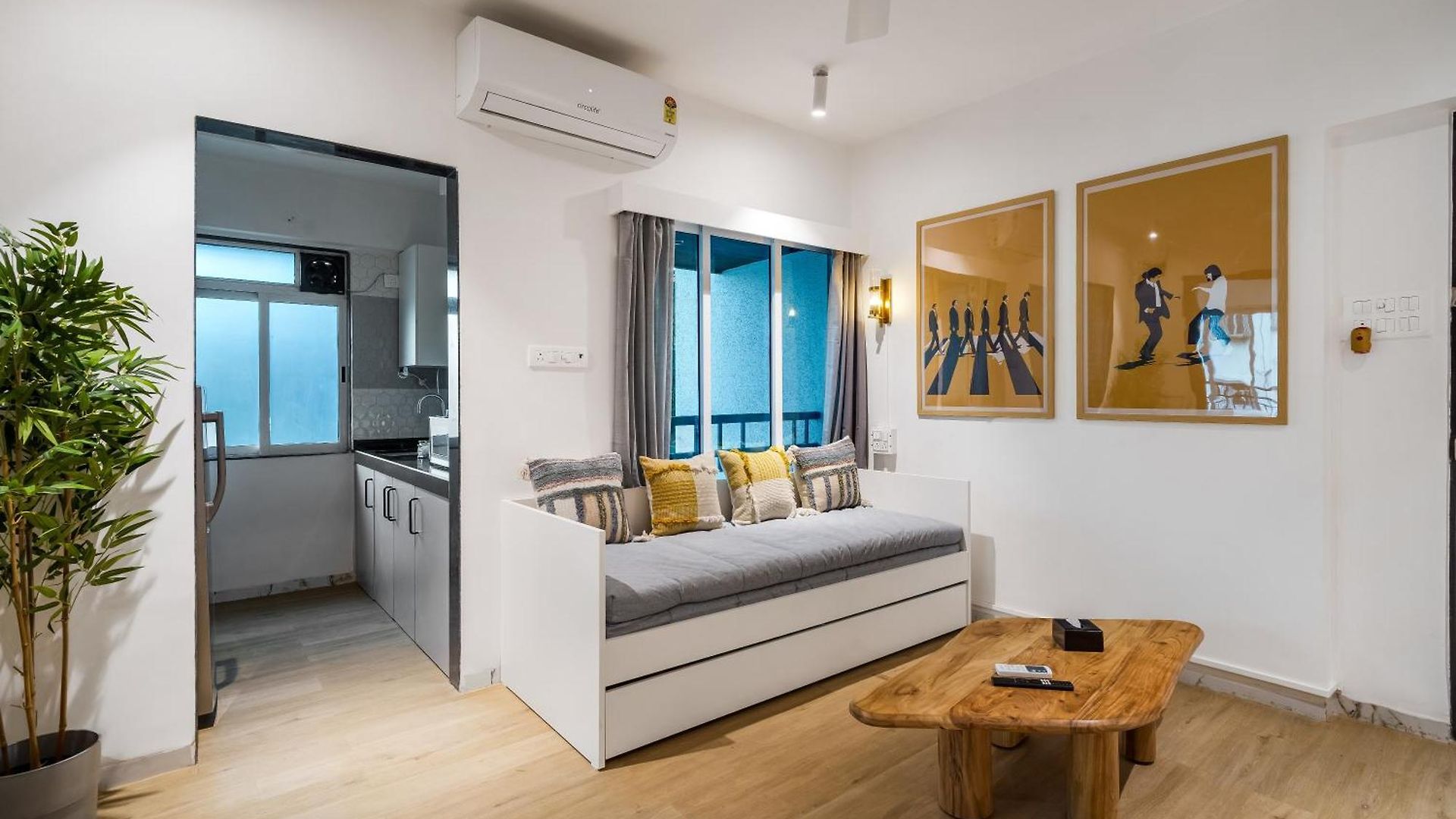 Nova Chic 1 Bhk Bandra W Gated 247 Security * Mumbai