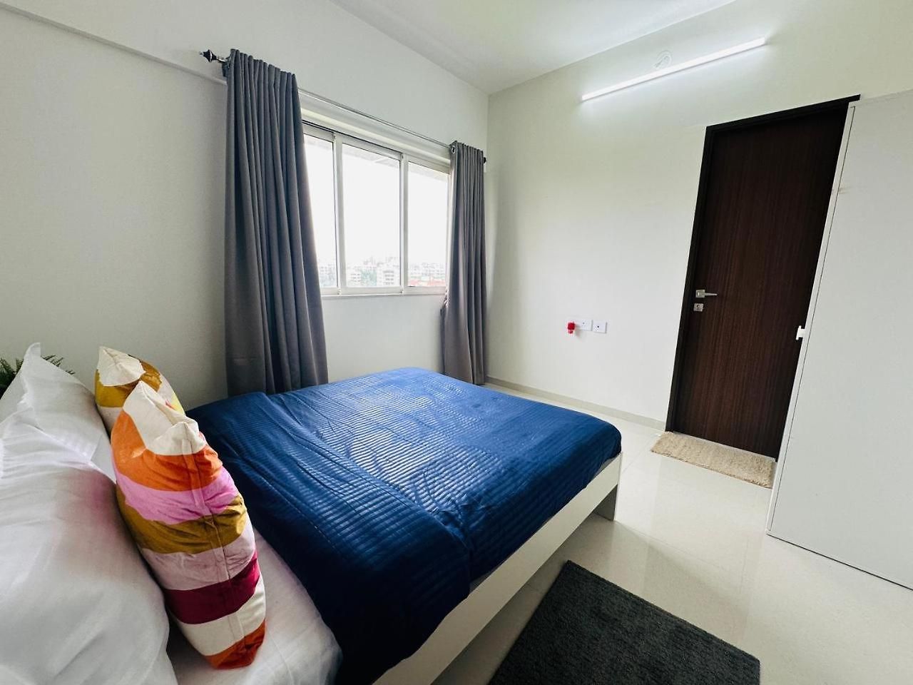 2bhk Service In Malad By Florastays * Mumbai