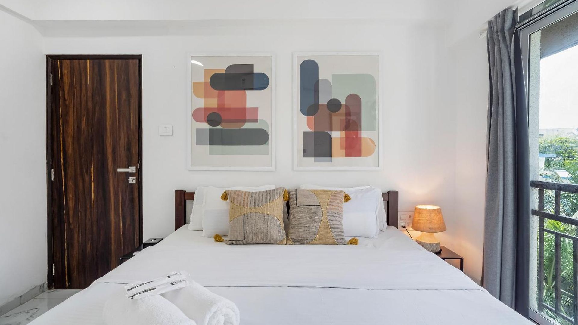 Zara Chic 1 Bhk Bandra W Gated 247 Security Mumbai