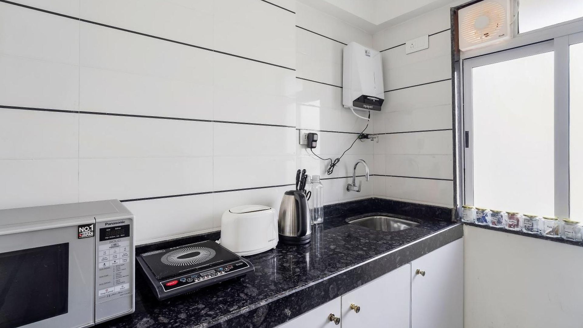 Apartment Zara Chic 1 Bhk Bandra W Gated 247 Security